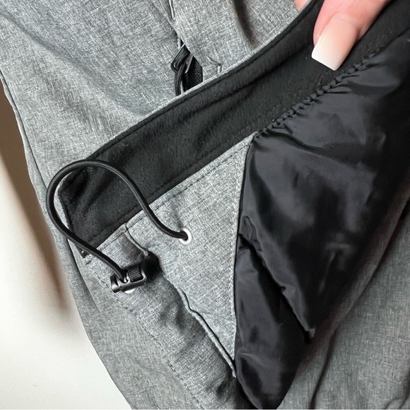 The North Face - Apex Elevation Hooded Rain Jacket - Sz. SP - Picture 13 of 16